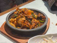 鱿鱼炒五花肉-富乐满韩国正宗炸鸡韩国料理(虹泉路店)