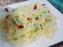 香菜梗炝土豆丝-绿茶餐厅(天津天河城店)