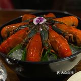 随堂里是属于一个月可以来一次的餐厅