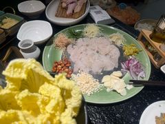 -得意咚瓜·顺德鱼生·冬瓜火锅(深圳首店)