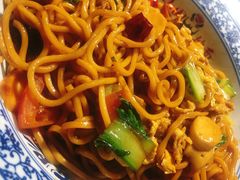 炒面-东大桥小国抻面烧烤(长通路店)