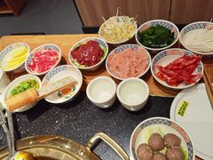 -周小明火锅(黑金冠社区店)