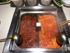 -海底捞火锅鲜切牛肉主题店(长寿路店)