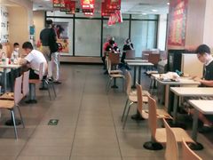 -麦当劳(军博店)