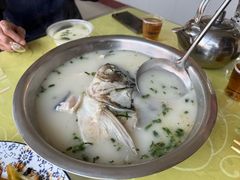 -雪湖煜辰鱼头老店(雪野湖店)