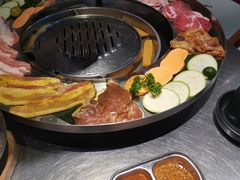 -哈哈碳都·牛肋条无限自助烤肉(台江万达店)