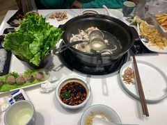 -东椰·海南椰子鸡火锅(朝阳门店)