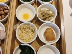 -云南荟·湖畔领宴(领事馆店)