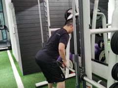 -汗水空间私教健身连锁(SM广场店)