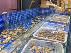 -锤头鲨毛肚海鲜烤肉自助餐厅(国购广场店)