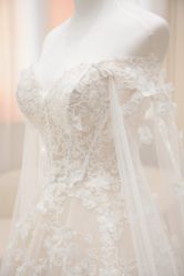 -LOVE SHINE婚纱·红鼎庄龙凤褂·妈妈装定制