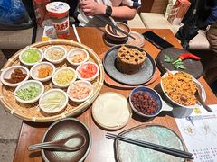 -包整·丝娃娃(一览甲秀楼风景店)