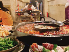 -洞亭火锅(防空洞总店)