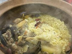 -威邵鸡煲(西华路总店)