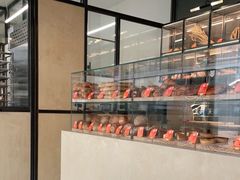 面包甜点陈列柜-老梦面包CHEZMOREL(麦子店)