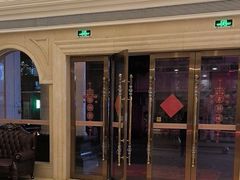 -维也纳酒店(华为广州研发中心罗冲围店)