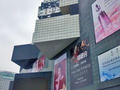 -资和信百货商场