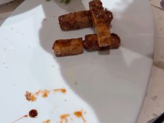 -青叶202都市餐厅(迪诺水镇店)