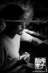 -鬼手纹身小鬼店