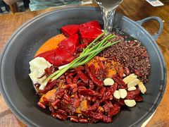 -黄潇洒老火锅(九眼桥宏济巷店)