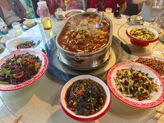 -牟记江湖重庆地标特色菜鱼蛋海鲜羊蝎子(巴南区黑金冠十多年好店)