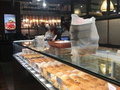 面包甜点陈列柜-新旺茶餐厅(嘉里城店)