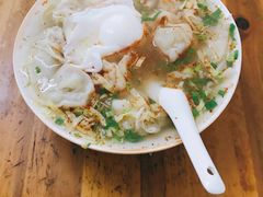 -胖子馄饨坊(天目大厦东南)