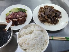 -华香鹅快餐店