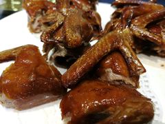 脆皮带汁乳鸽-天府掌柜(九眼桥店)