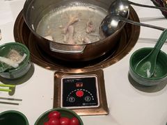 -润园四季椰子鸡火锅(卓越INTOWN店)