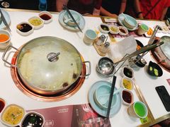 -洪氏嗨捞·猪肚鸡火锅(阳光天地店)