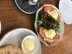 -ROAST coffee & eatery