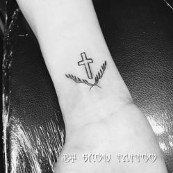 -SNOW TATTOO STUDIO