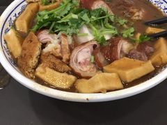 卤煮火烧-门框胡同百年卤煮(新街口店)