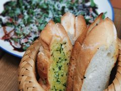 餐前面包Bread-Golden Lily河内巴黎法越料理餐厅(建国西路店)