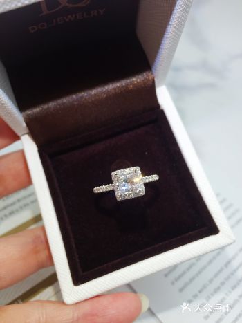钻戒种草 | 一克拉公主方围镶钻戒