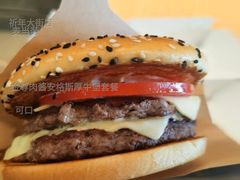 金尊肉酱安格斯厚牛堡套餐-麦当劳(祈年大街店)