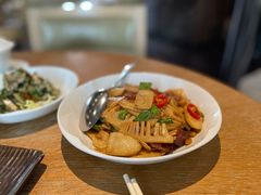 腊肉炒本地时令鲜笋-宁波柏悦酒店·钱湖渔港