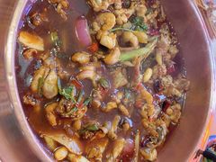 -虾弄弄海派小龙虾·牛羊蝎子火锅