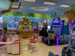 -莫莉幻想儿童乐园(武汉金银潭永旺店)