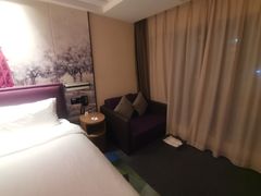 -兰州步行街希尔顿欢朋酒店