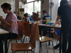 大堂-洪峰浩老北京烧饼夹肉(角门路店)