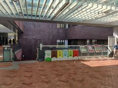 -香港大学