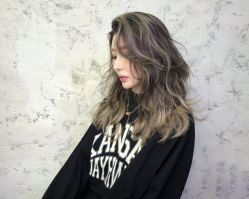 -SALON V