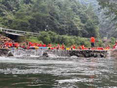 -安吉龙王山峡谷漂流