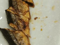 烤秋刀鱼-青瓦餐厅·生鱼片·韩园烤肉(西塔店)