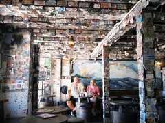 -Smugglers Inn, Hong Kong