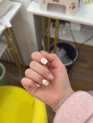 -尤米一站式美甲美睫