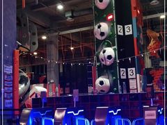 -嗨翻Hi-Fun竞技主题乐园·蹦床亲子生日轰趴(国光1937店)