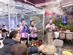 -刘姐啤酒鱼民族演艺餐厅(西街总店)